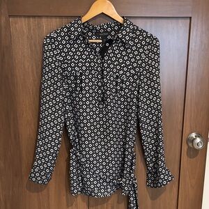 Elegant Black and White Patterned Women's Blouse